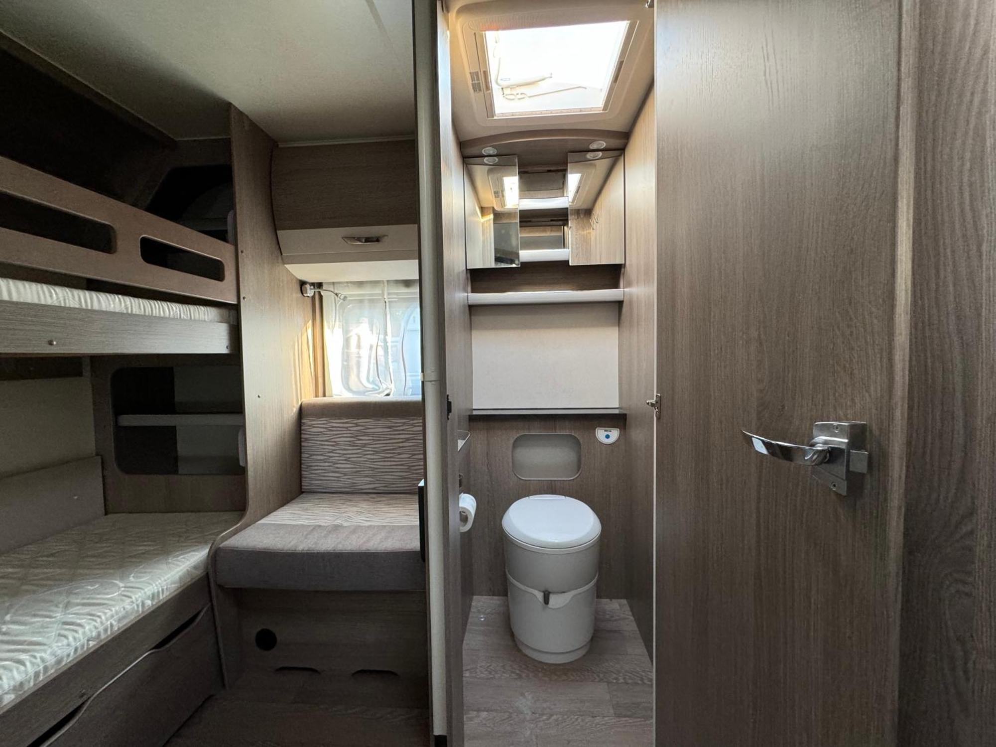 Przyczepa 2022 Molo Surf Villa Ястарня Екстериор снимка