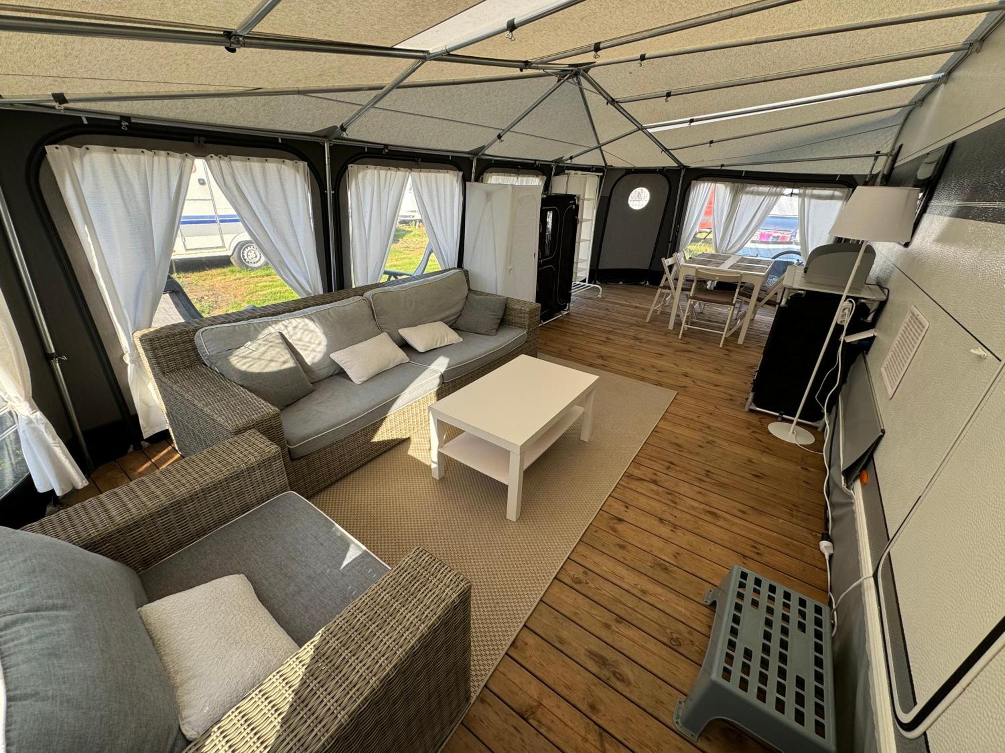 Przyczepa 2022 Molo Surf Villa Ястарня Екстериор снимка