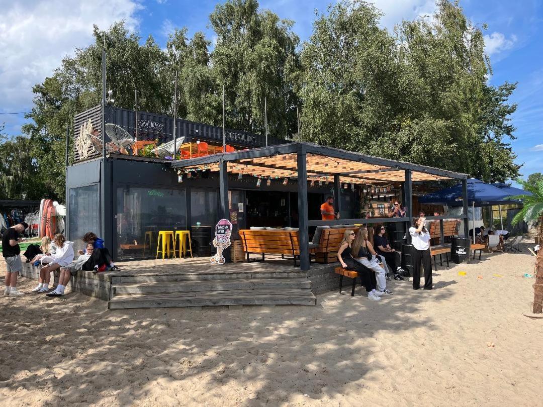 Przyczepa 2022 Molo Surf Villa Ястарня Екстериор снимка